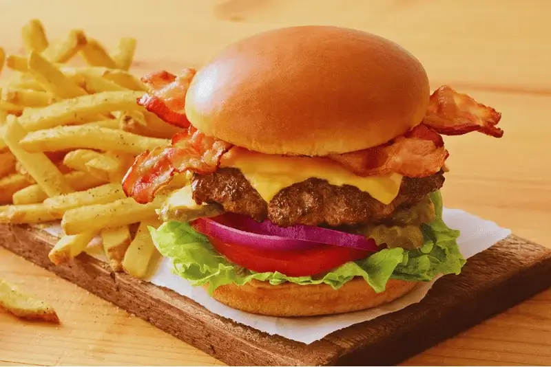 Classic Bacon Cheeseburger