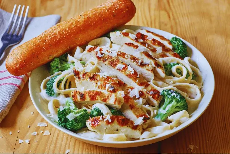 Classic Broccoli Chicken Alfredo 